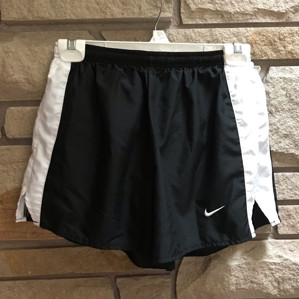 Nike Women’s dri fit running athletic shorts black white small